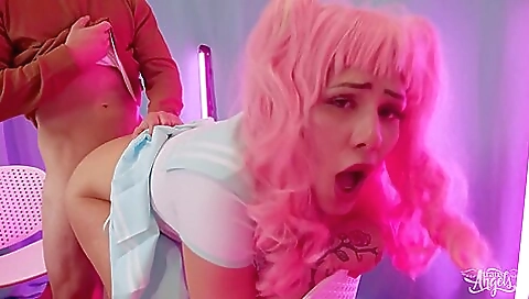 Red-haired tattooed slut takes off jeans and stockings