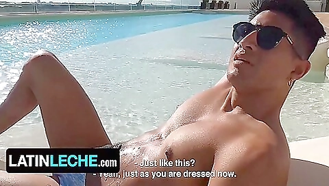 Bareback girl with hairy pussy gets fucked on her bed