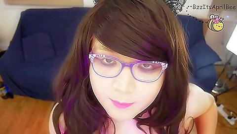 Horny brunette stripper shows off and has a good orgasm