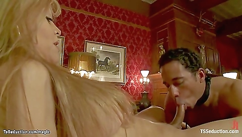 Latexed big tits and little tits blonde babes getting anal